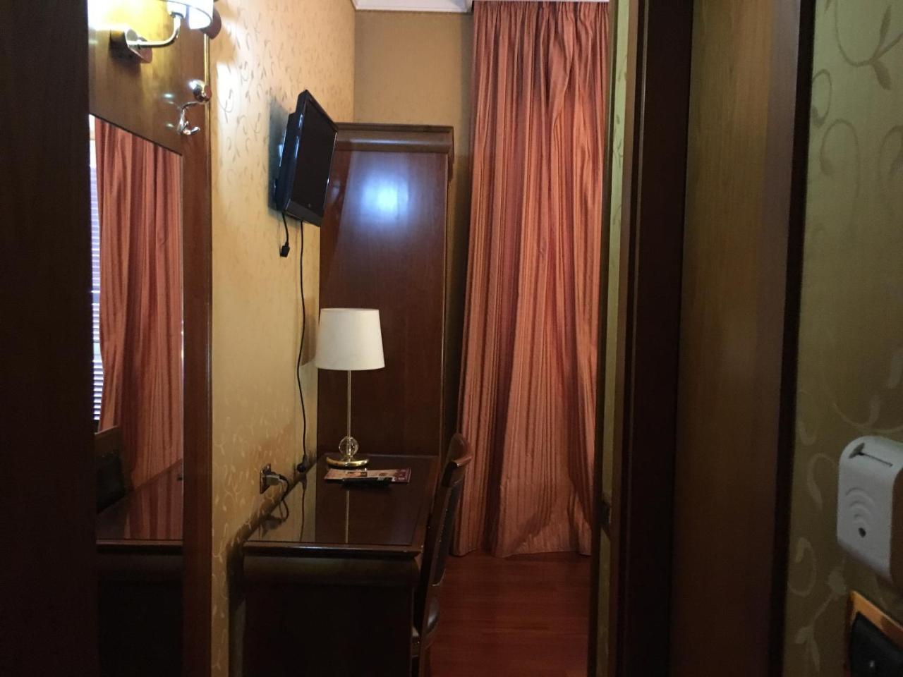 Hotel Divine Рим Екстер'єр фото